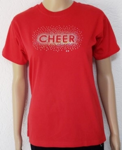 Rotes T-Shirt mit silber Paillettendruck "CHEER" von vorne.